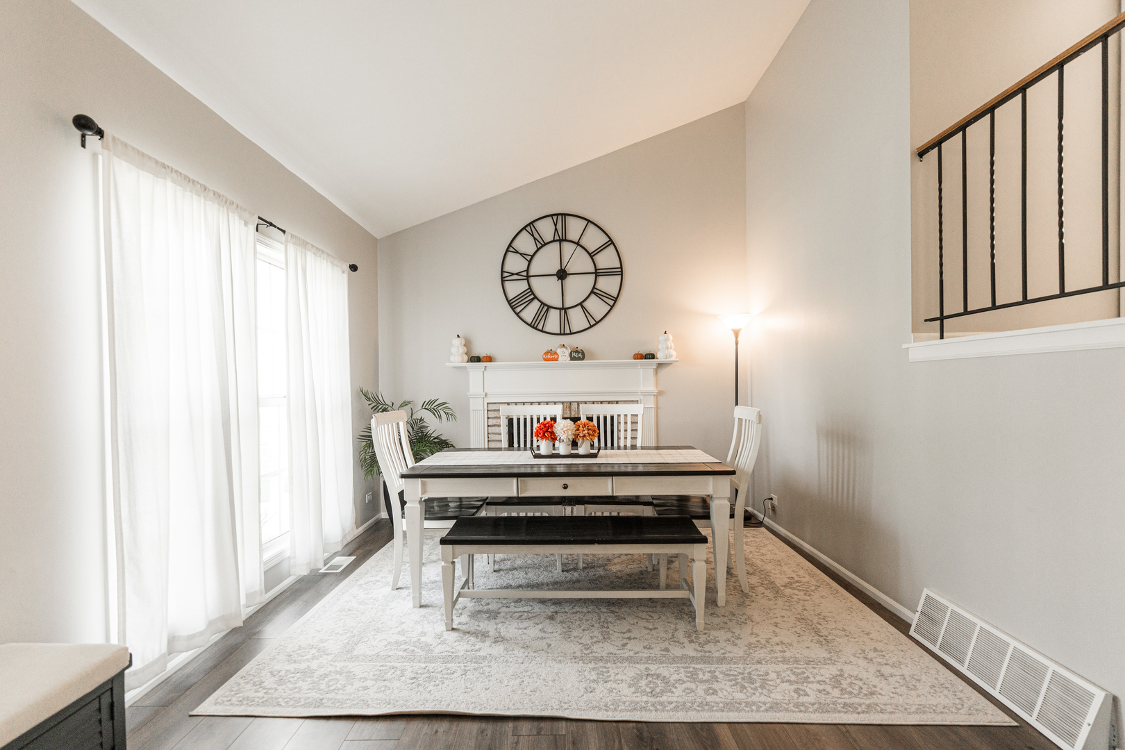 947 Aspen Drive, Lombard, IL 60148