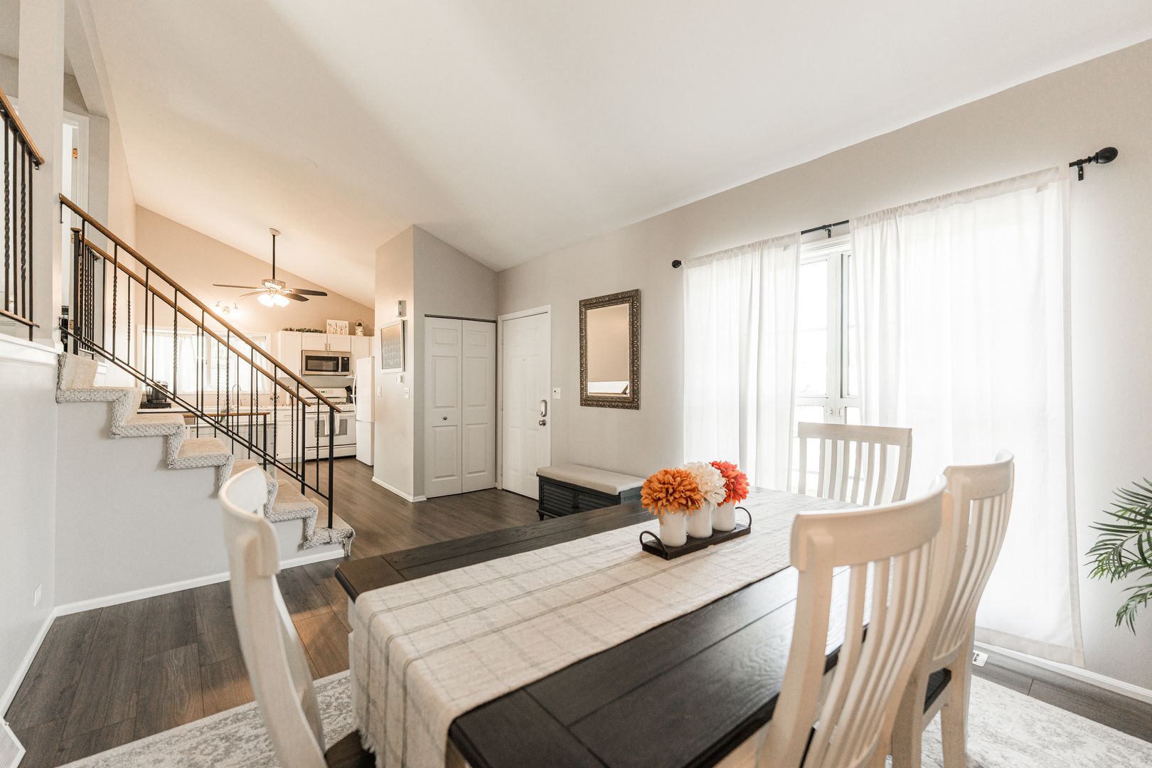 947 Aspen Drive, Lombard, IL 60148