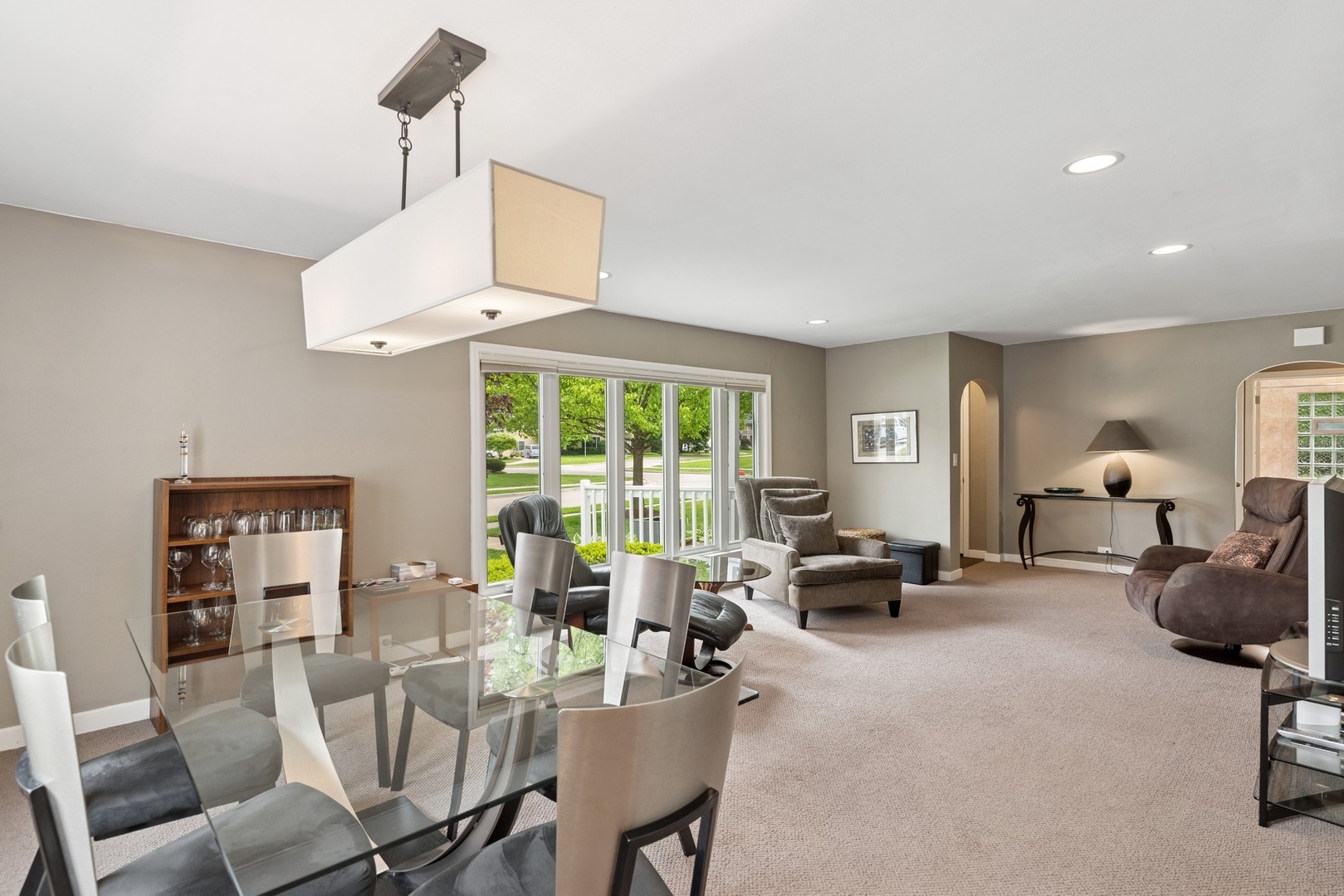 505 Lange Court, Libertyville, IL 60048