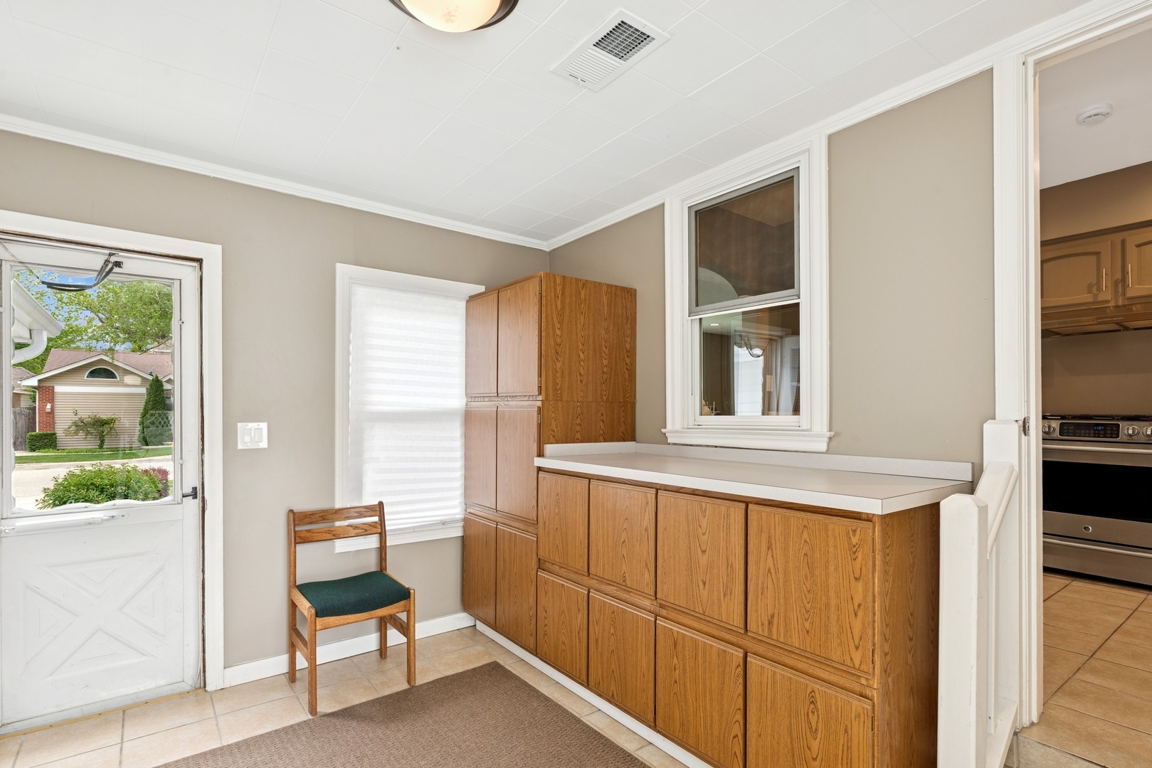 505 Lange Court, Libertyville, IL 60048