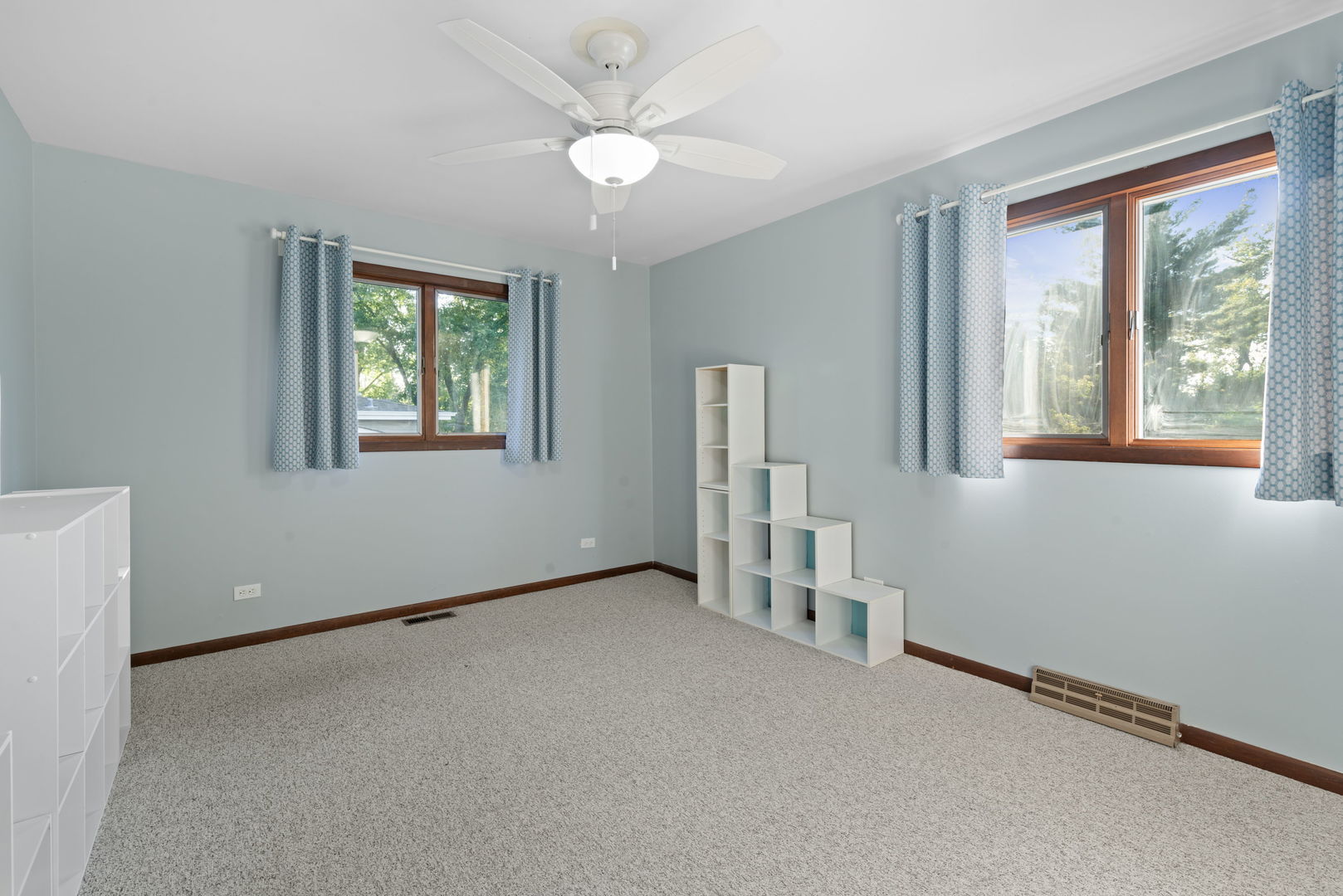 216 S Edgewood Avenue, Lombard, IL 60148