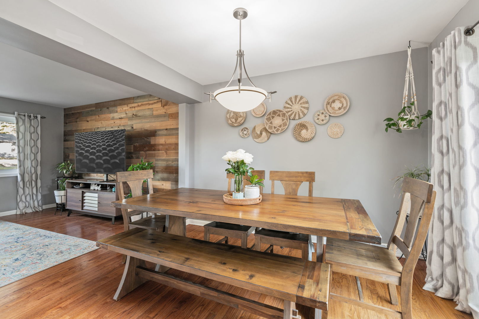 216 S Edgewood Avenue, Lombard, IL 60148