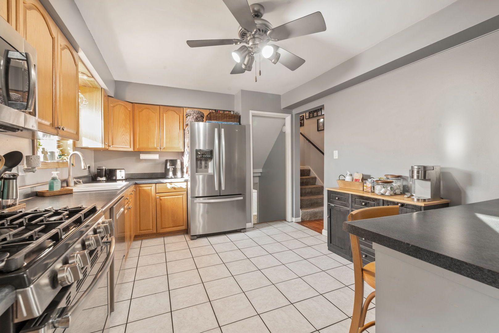 216 S Edgewood Avenue, Lombard, IL 60148