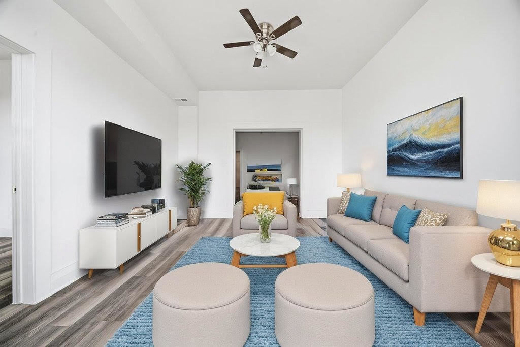 8919 S Exchange Avenue, Chicago, IL 60617