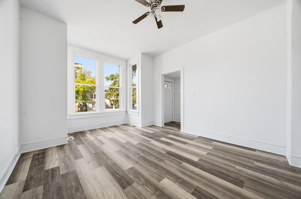 8919 S Exchange Avenue, Chicago, IL 60617