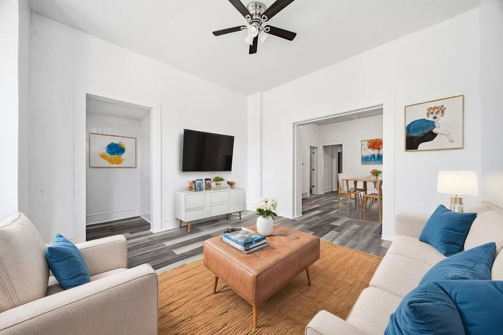 8919 S Exchange Avenue, Chicago, IL 60617