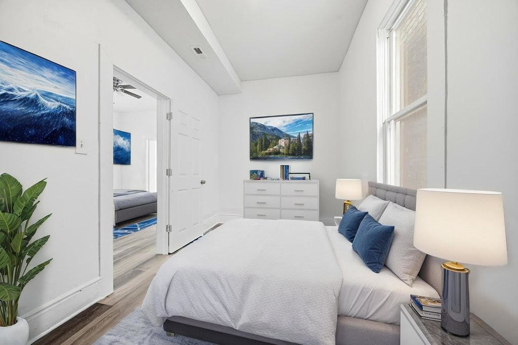 8919 S Exchange Avenue, Chicago, IL 60617