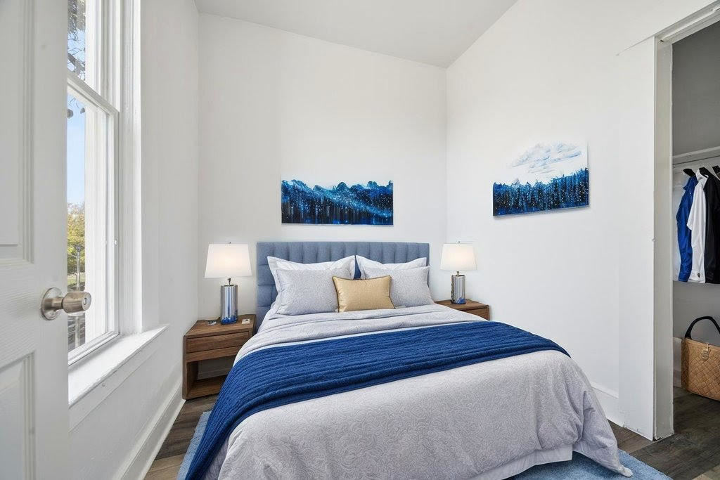 8919 S Exchange Avenue, Chicago, IL 60617