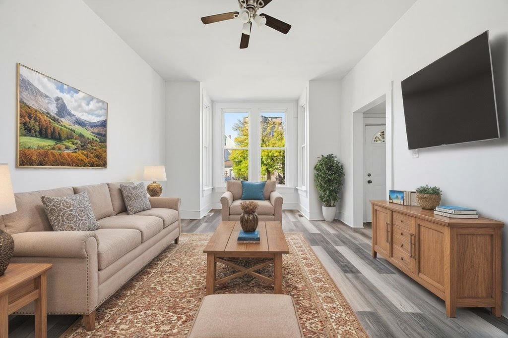 8919 S Exchange Avenue, Chicago, IL 60617