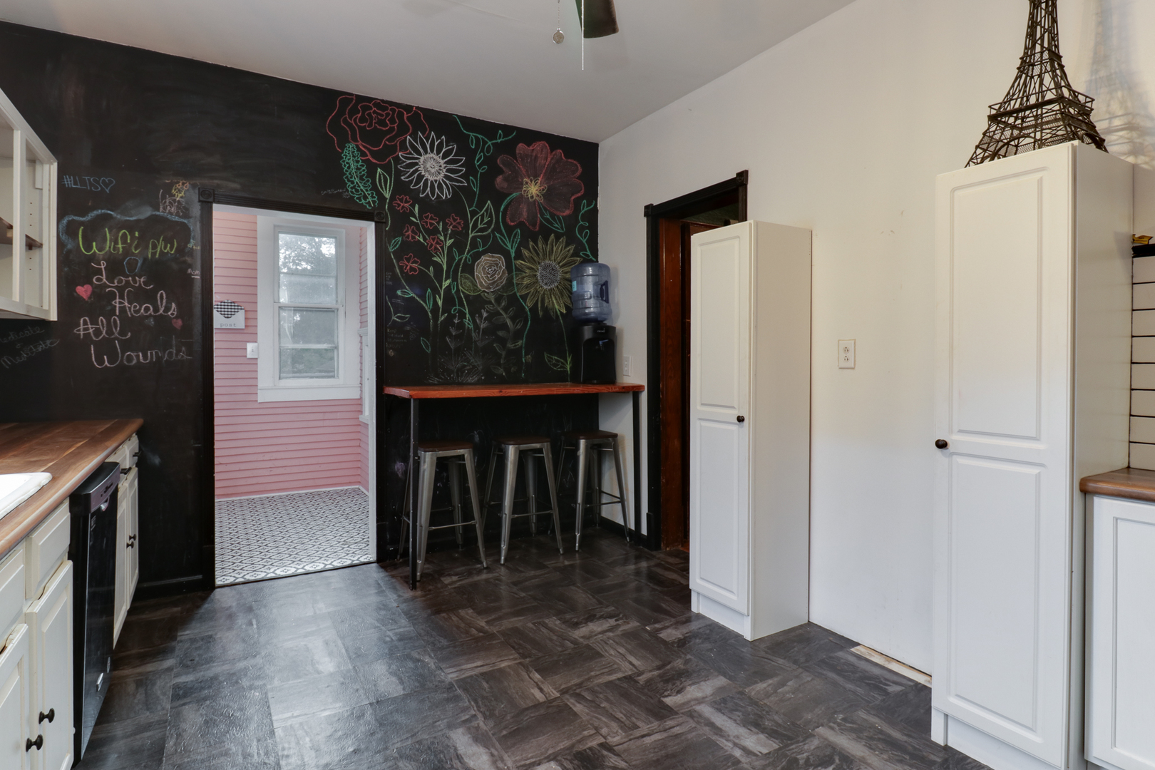 305 W Boundary Street, Stanford, IL 61774