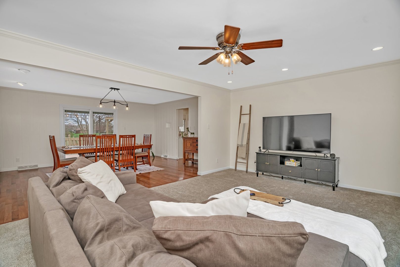 218 San Carlos Road, Minooka, IL 60447