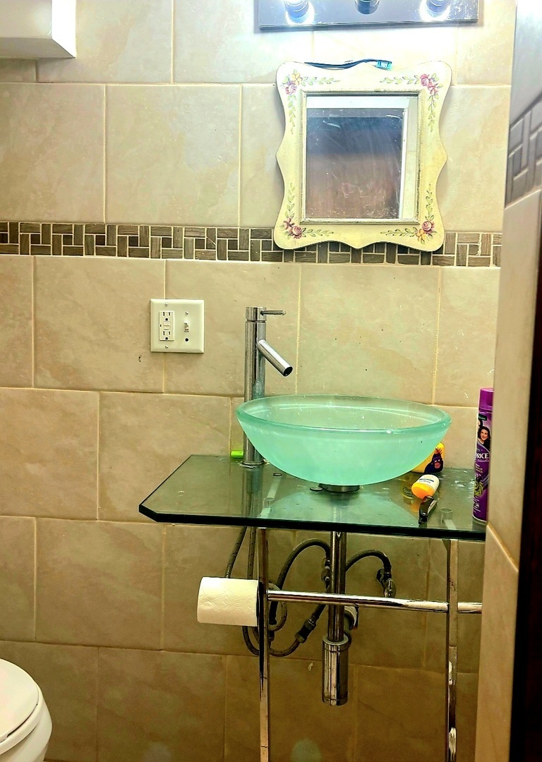 1100 W 173rd Street, East Hazel Crest, IL 60429