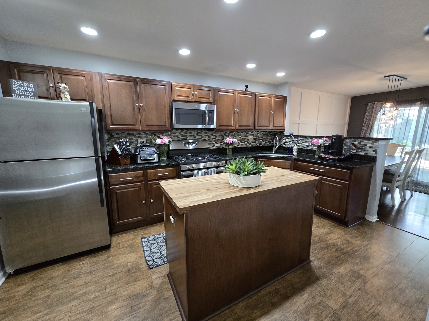 1736 Brookwood Road, Lisle, IL 60532