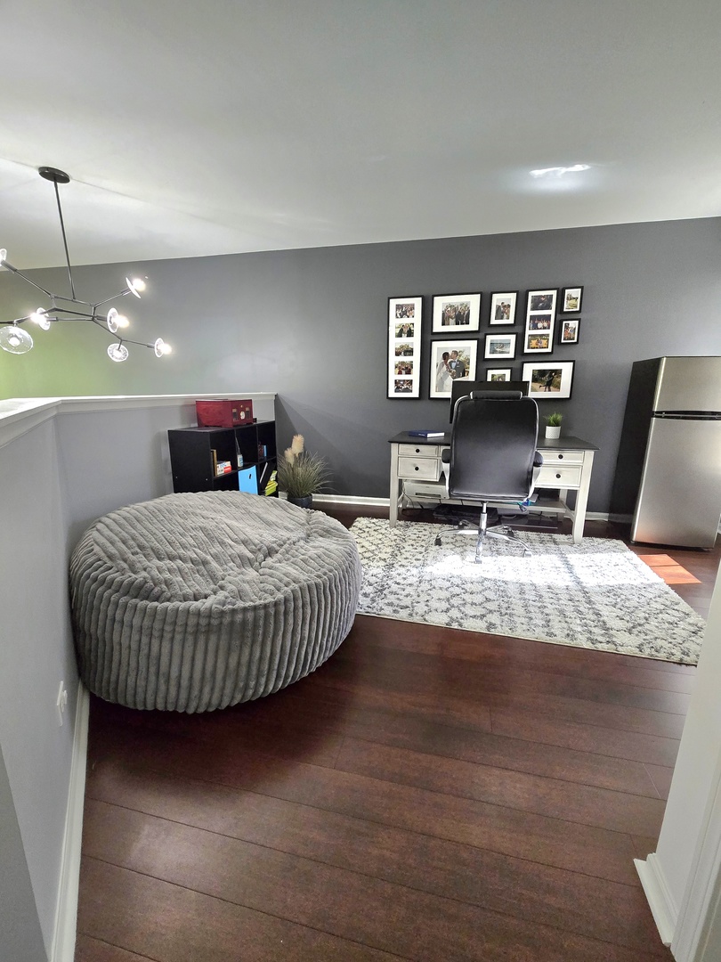 1736 Brookwood Road, Lisle, IL 60532