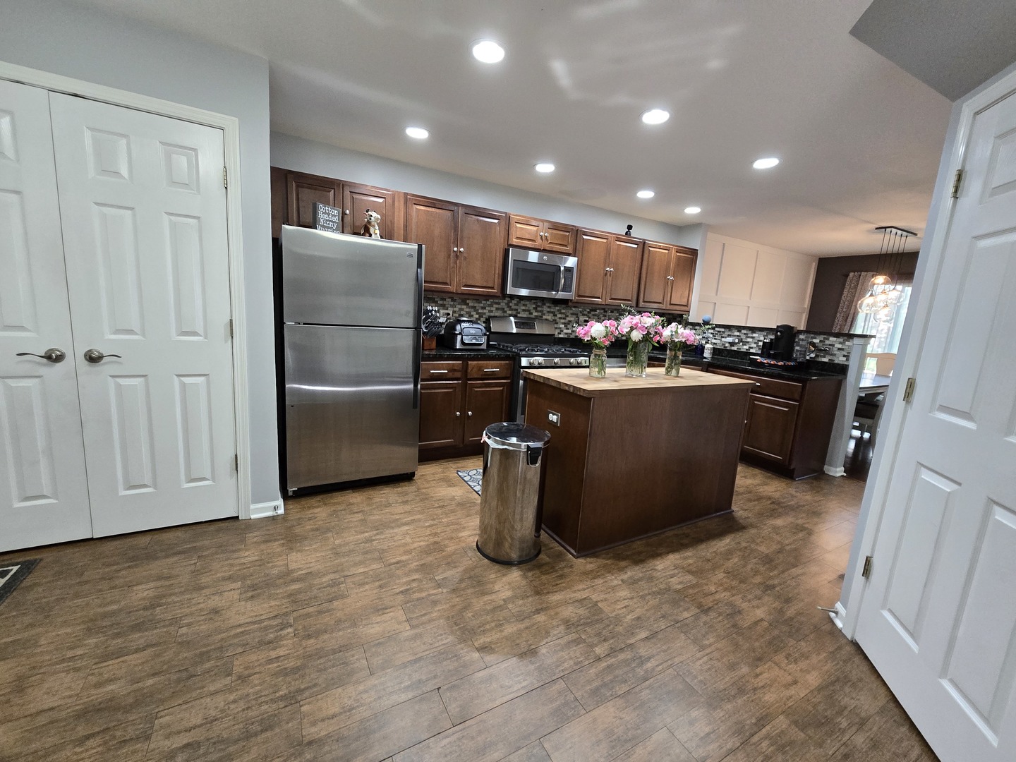 1736 Brookwood Road, Lisle, IL 60532