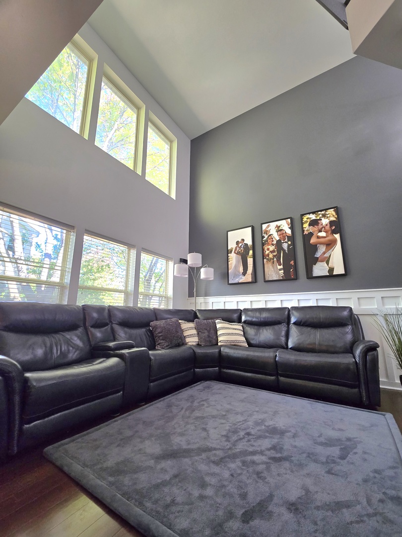 1736 Brookwood Road, Lisle, IL 60532