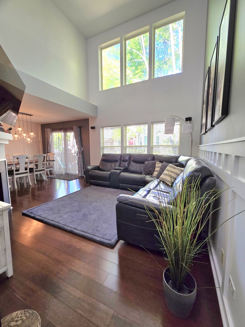 1736 Brookwood Road, Lisle, IL 60532