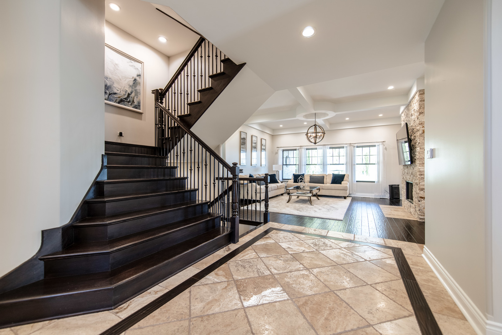 18911 S Palomino Drive, Shorewood, IL 60404