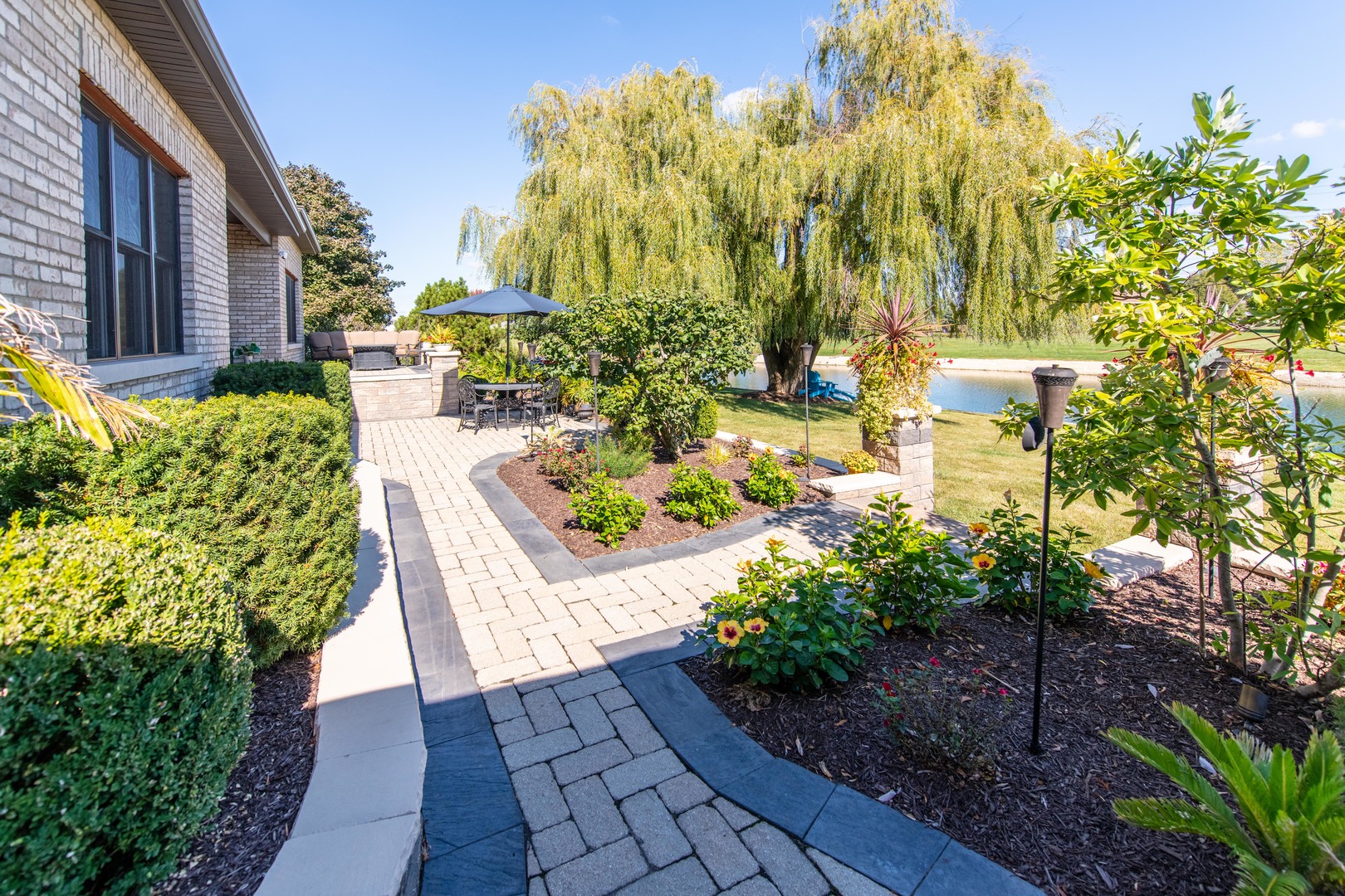 18911 S Palomino Drive, Shorewood, IL 60404