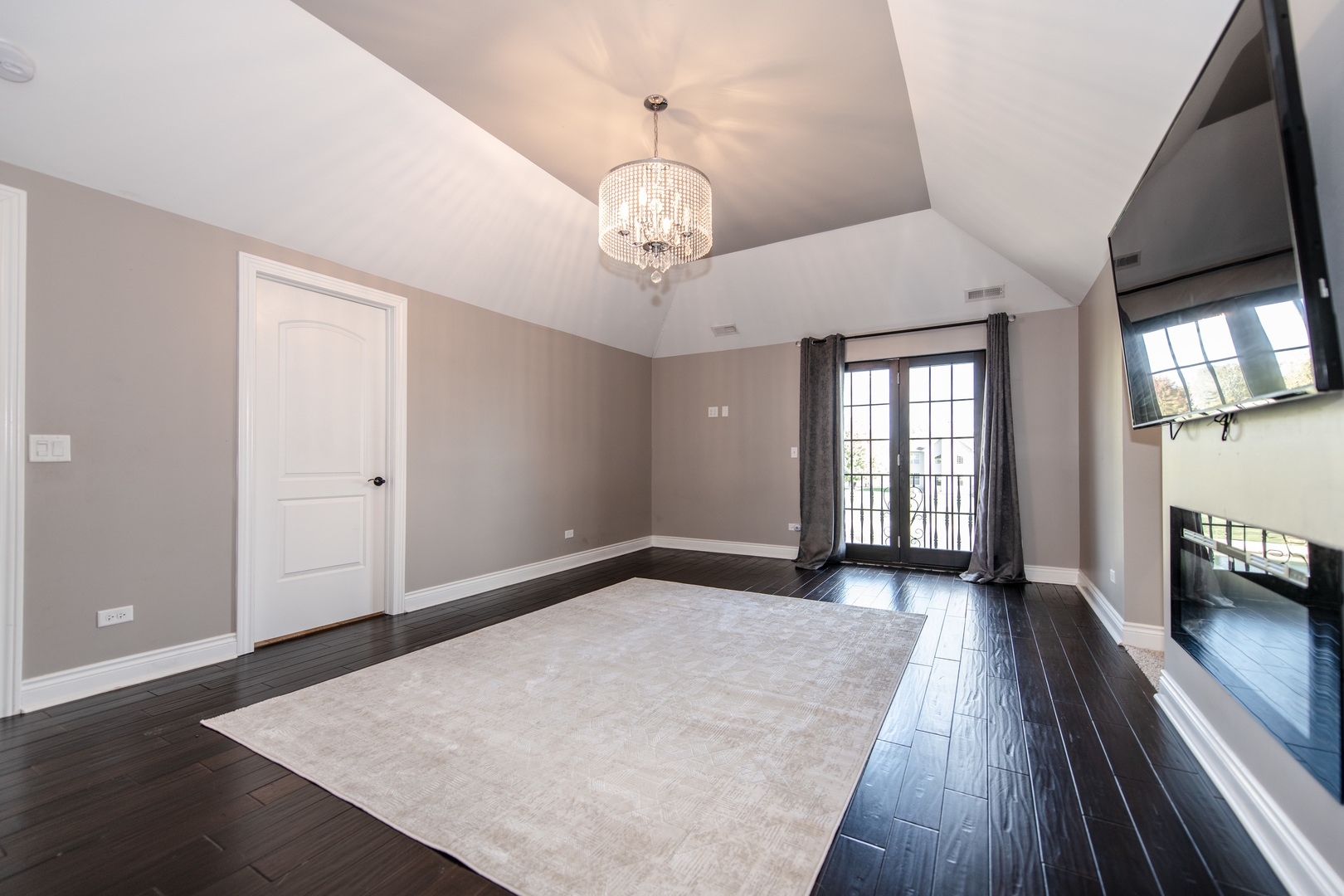 18911 S Palomino Drive, Shorewood, IL 60404