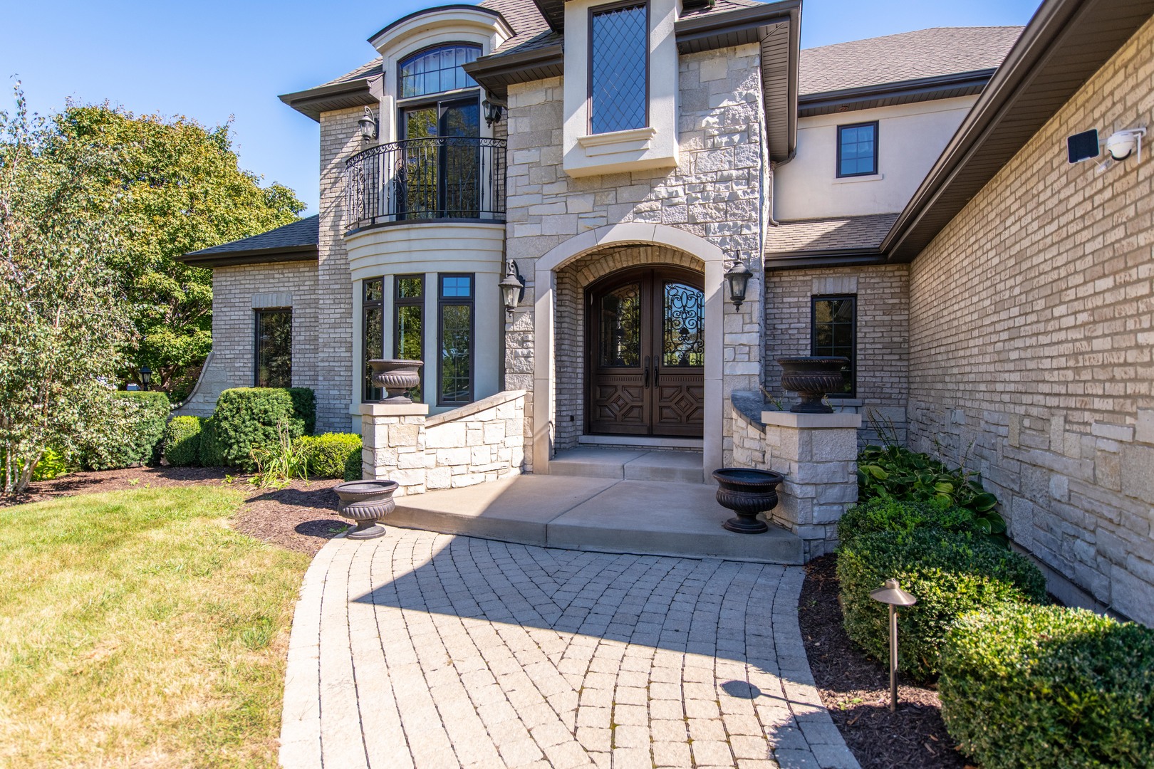 18911 S Palomino Drive, Shorewood, IL 60404