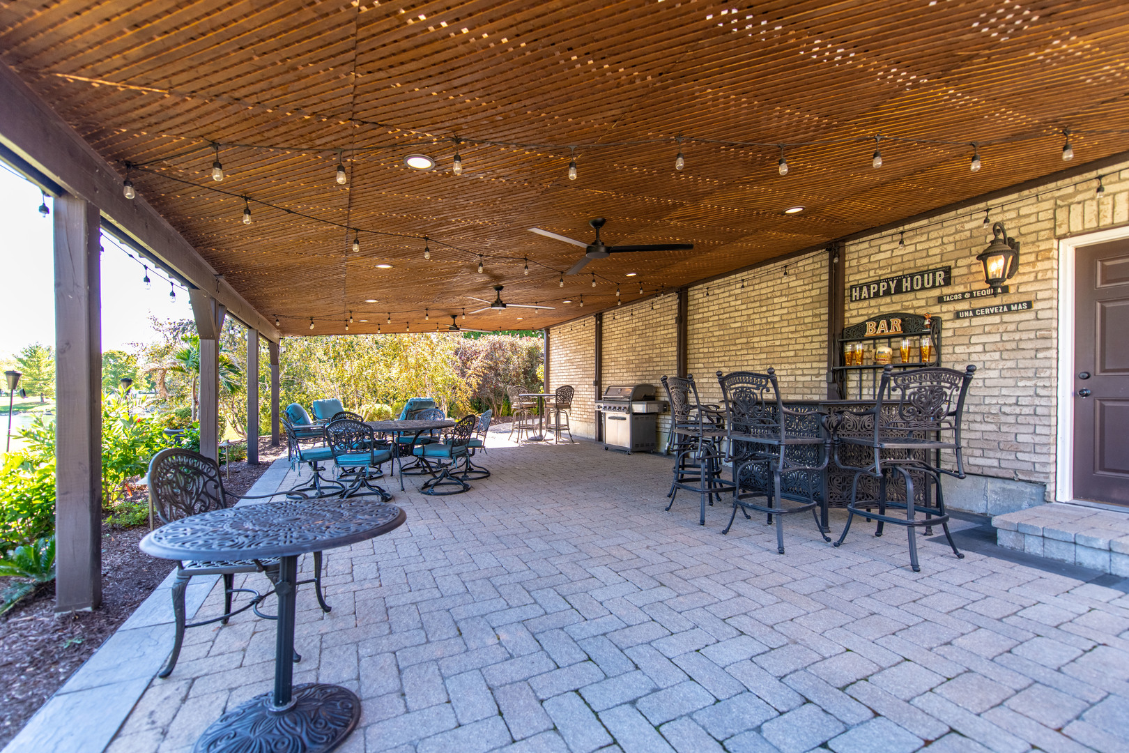 18911 S Palomino Drive, Shorewood, IL 60404