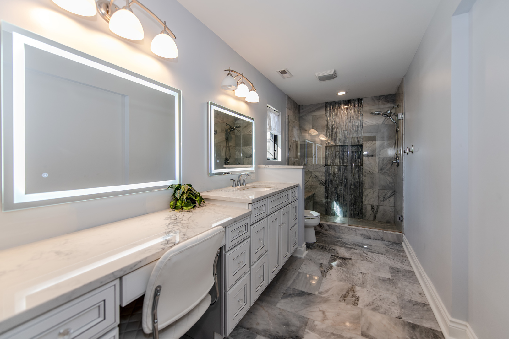 18911 S Palomino Drive, Shorewood, IL 60404