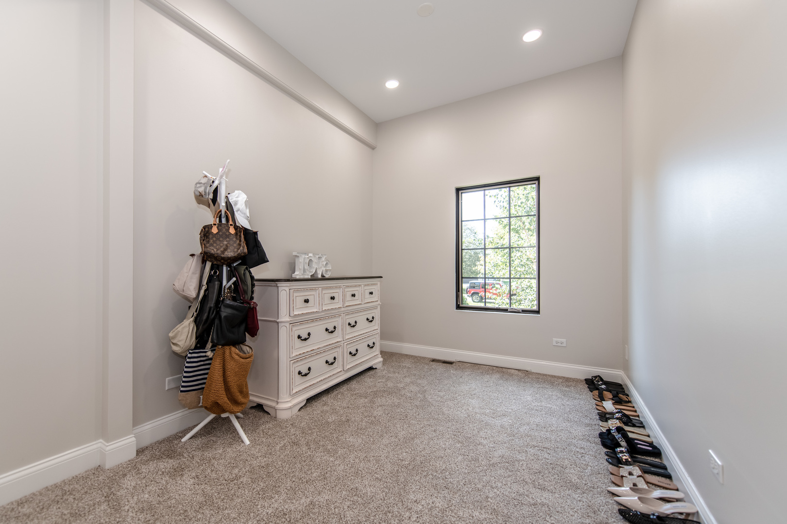 18911 S Palomino Drive, Shorewood, IL 60404