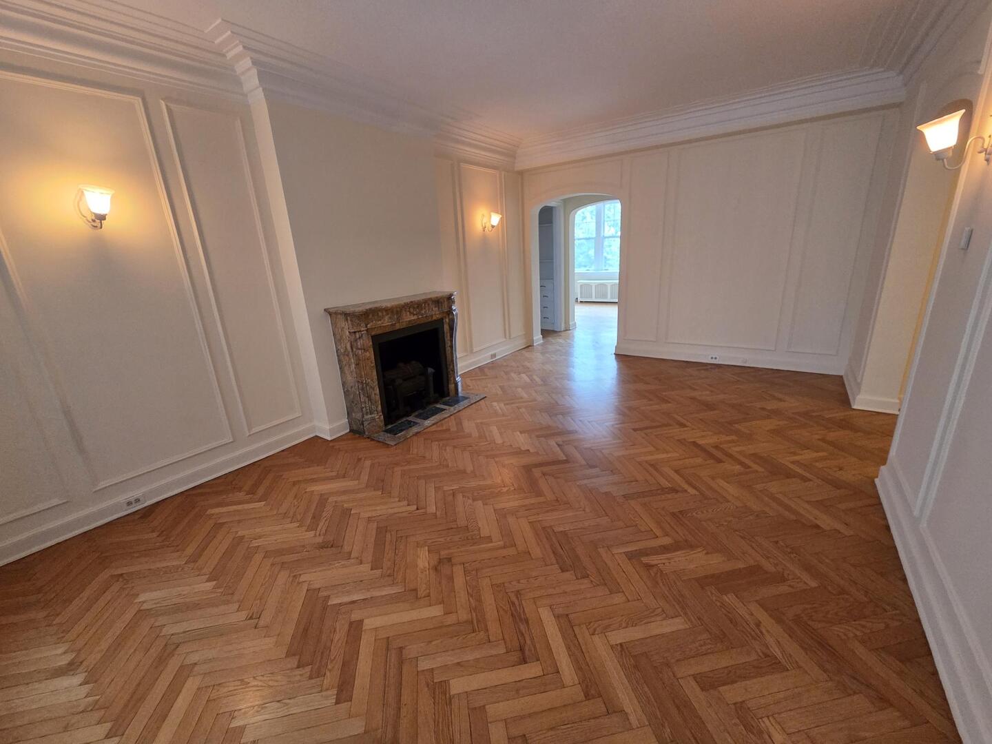 421 W Melrose Street #5D, Chicago, IL 60657