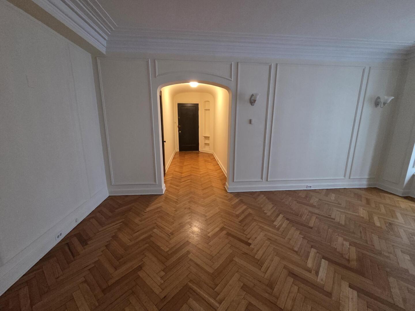 421 W Melrose Street #5D, Chicago, IL 60657