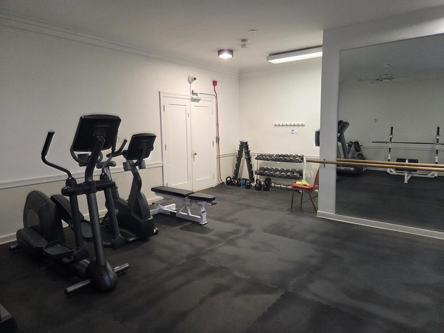 421 W Melrose Street #5D, Chicago, IL 60657