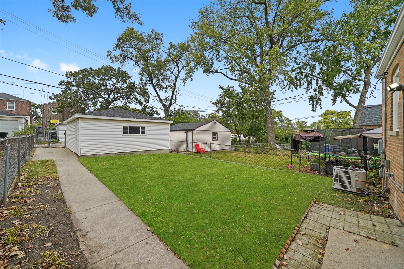 9728 S Greenwood Avenue, Chicago, IL 60628