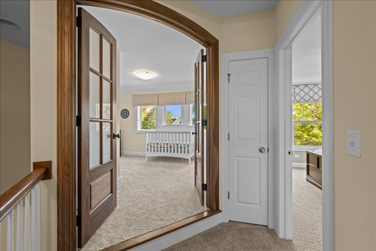 225 N Mill Street, Naperville, IL 60540