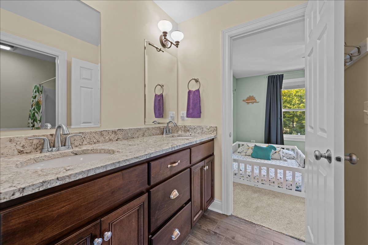 225 N Mill Street, Naperville, IL 60540