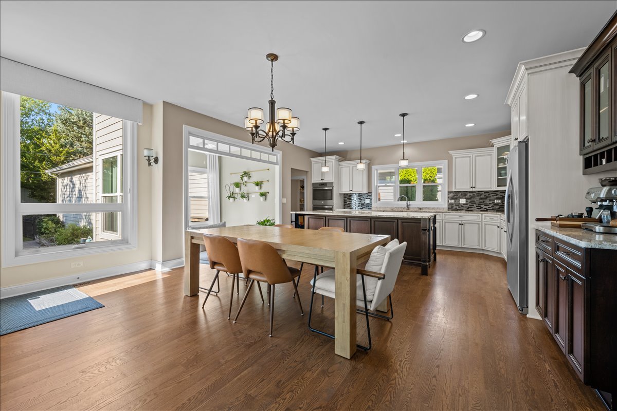 225 N Mill Street, Naperville, IL 60540