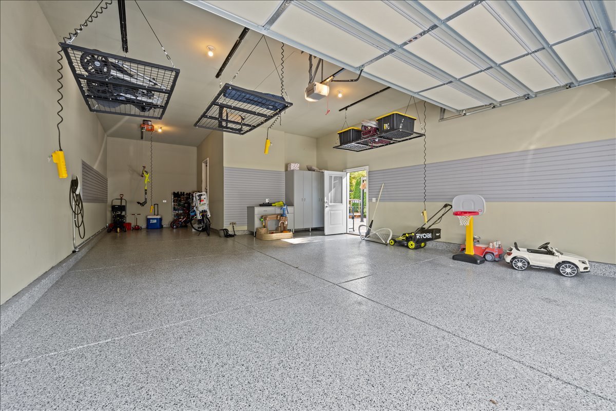 225 N Mill Street, Naperville, IL 60540