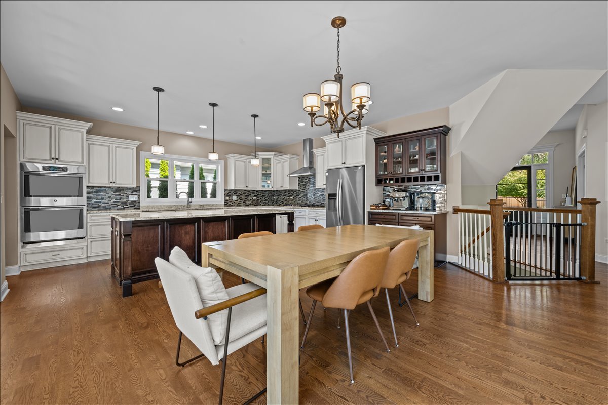 225 N Mill Street, Naperville, IL 60540