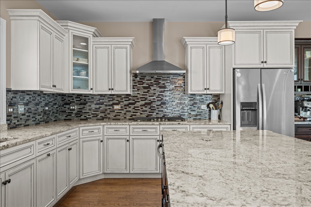 225 N Mill Street, Naperville, IL 60540