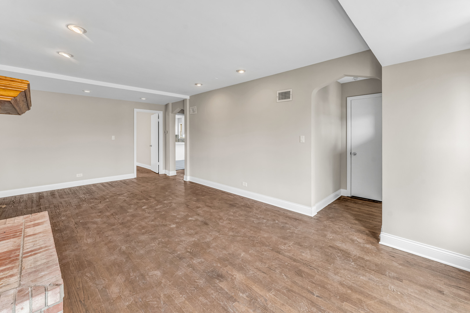 10026 S Spaulding Avenue, Evergreen Park, IL 60805