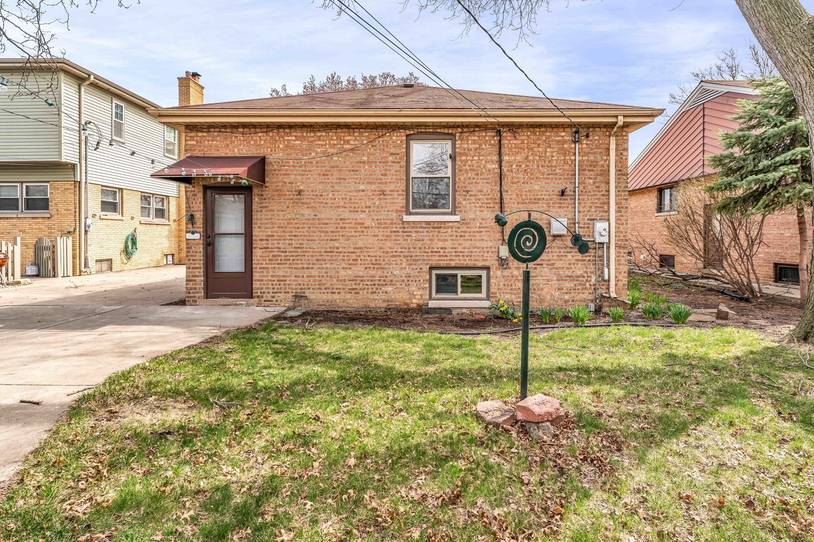 10026 S Spaulding Avenue, Evergreen Park, IL 60805