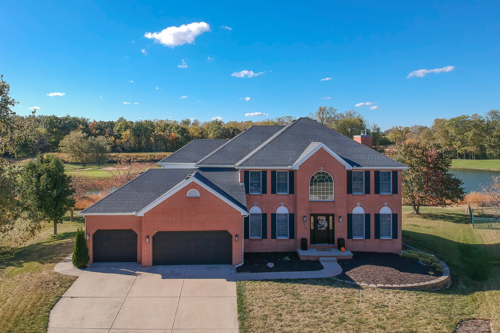 3 Pebblebrook Court, Bloomington, IL 61705