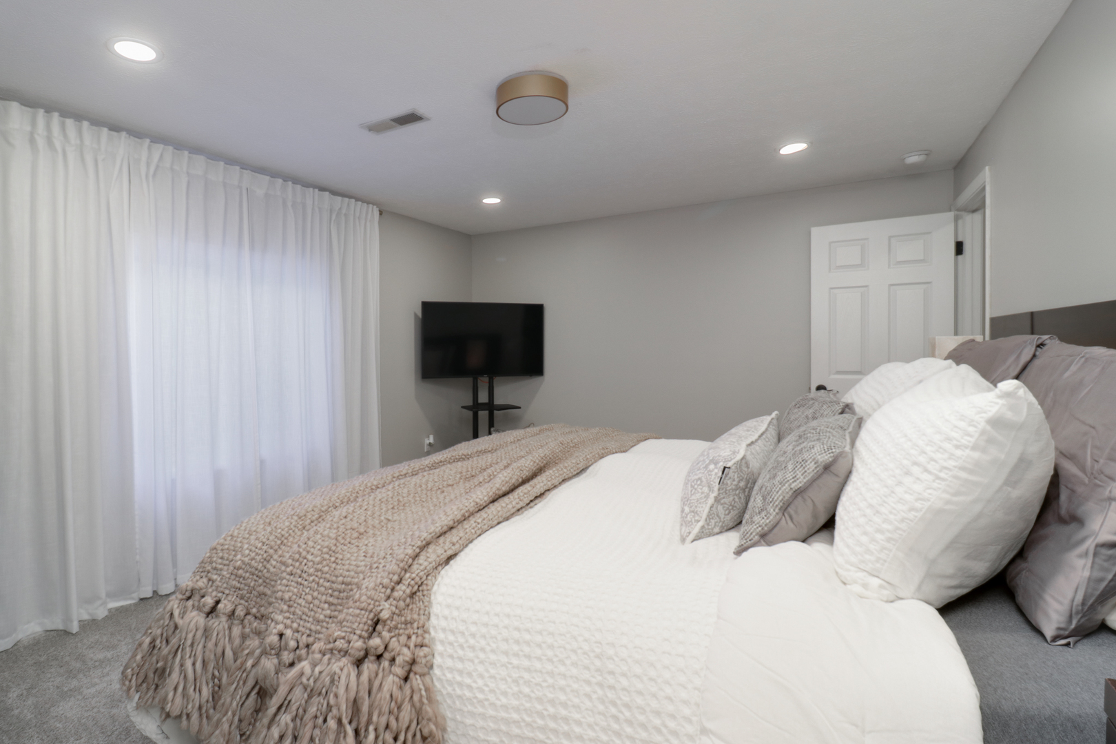 3 Pebblebrook Court, Bloomington, IL 61705