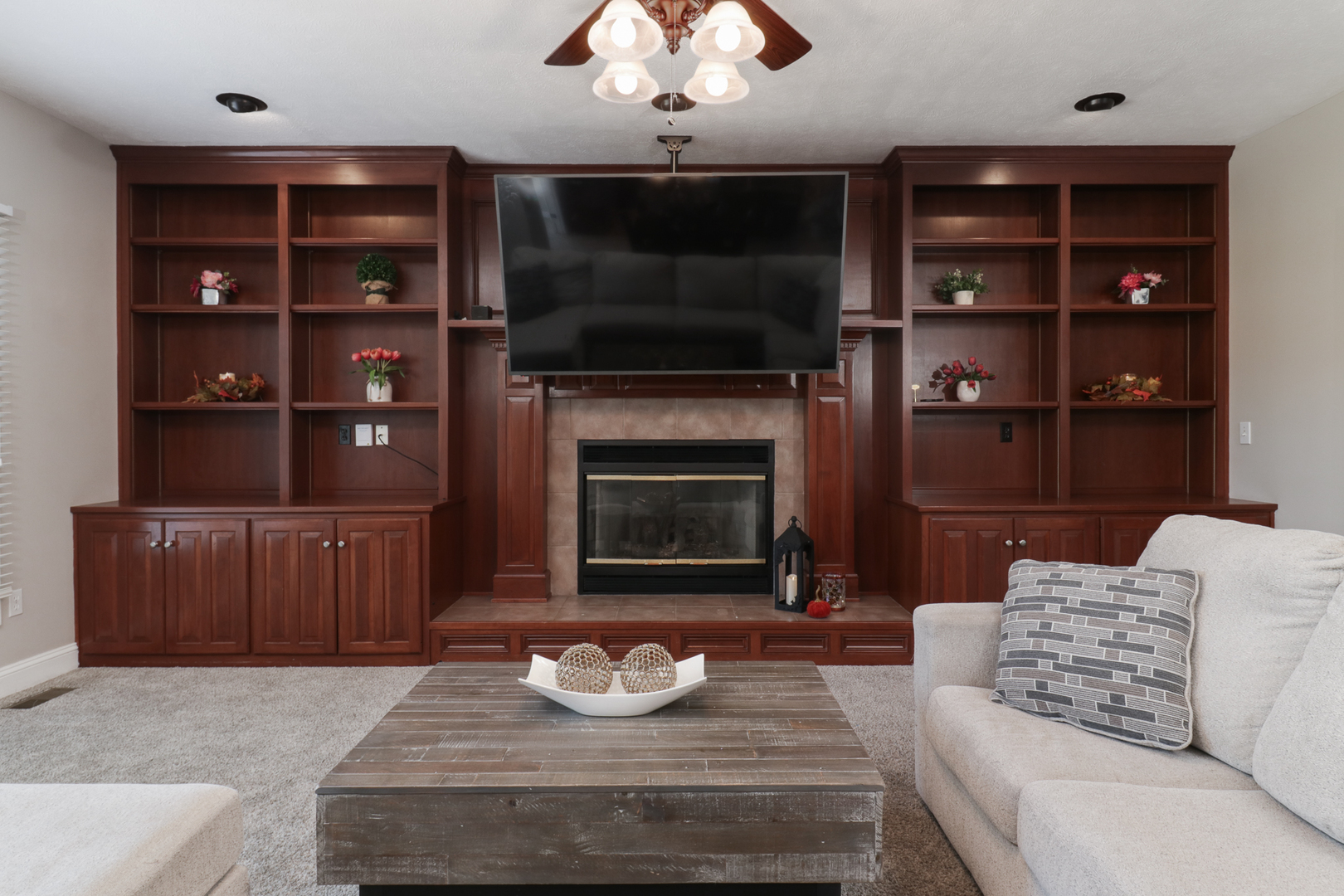 3 Pebblebrook Court, Bloomington, IL 61705