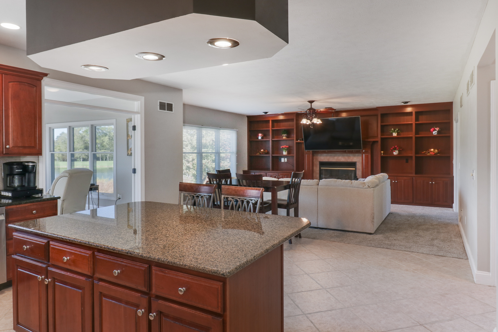 3 Pebblebrook Court, Bloomington, IL 61705