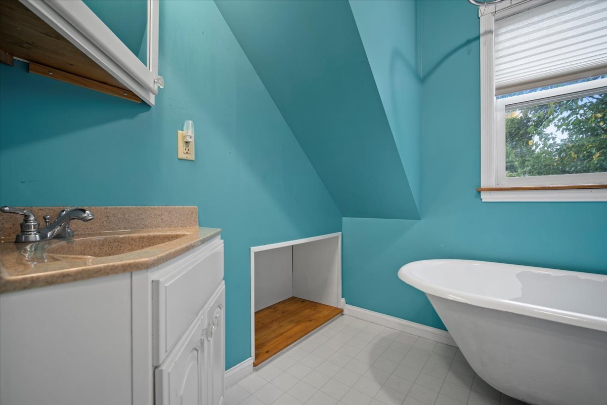 1219 Koch Street, Bloomington, IL 61701