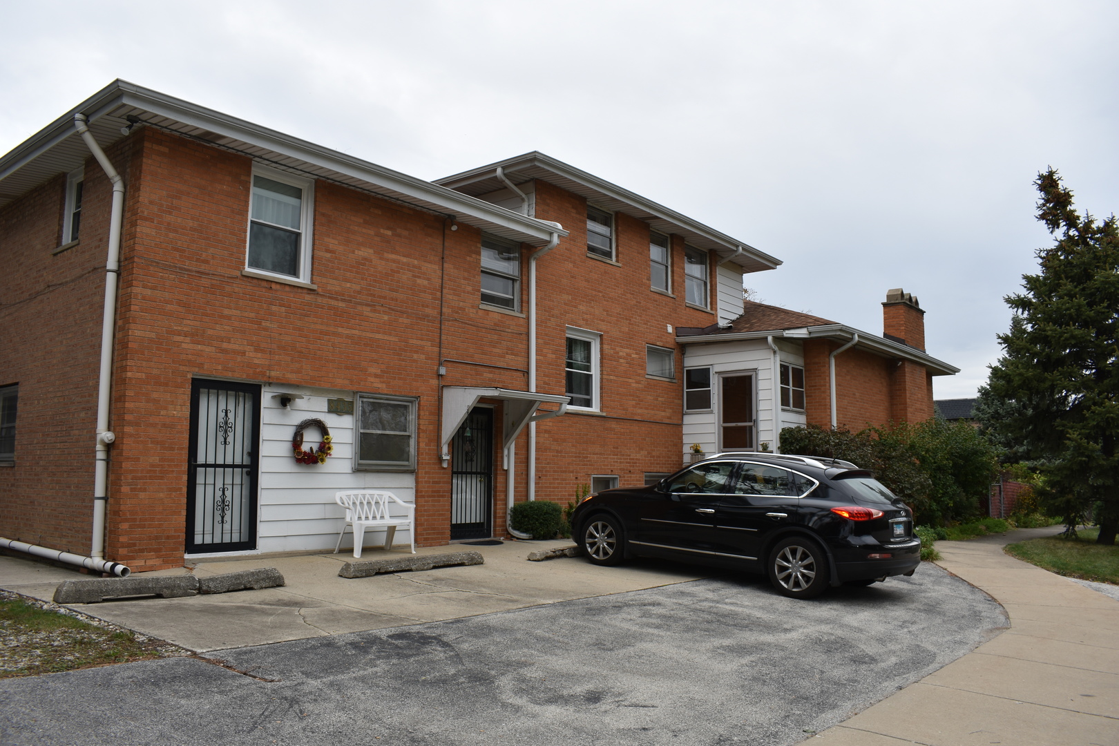 8435 S 81st Avenue #1, Justice, IL 60458