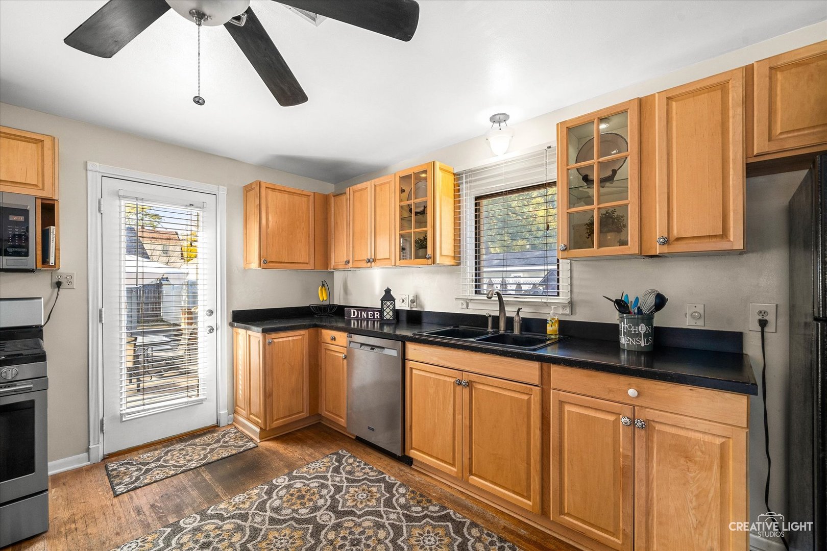 1205 Prairie Street, Aurora, IL 60506