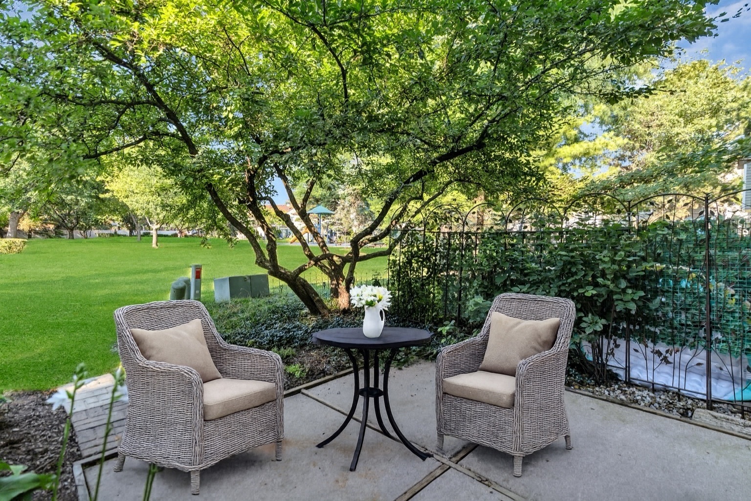 1300 Cranbrook Drive #1300, Schaumburg, IL 60193