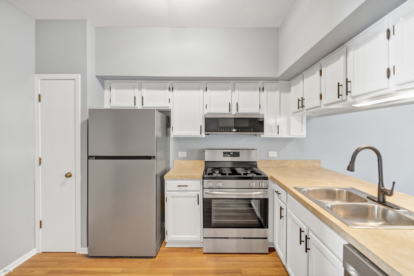 1300 Cranbrook Drive #1300, Schaumburg, IL 60193