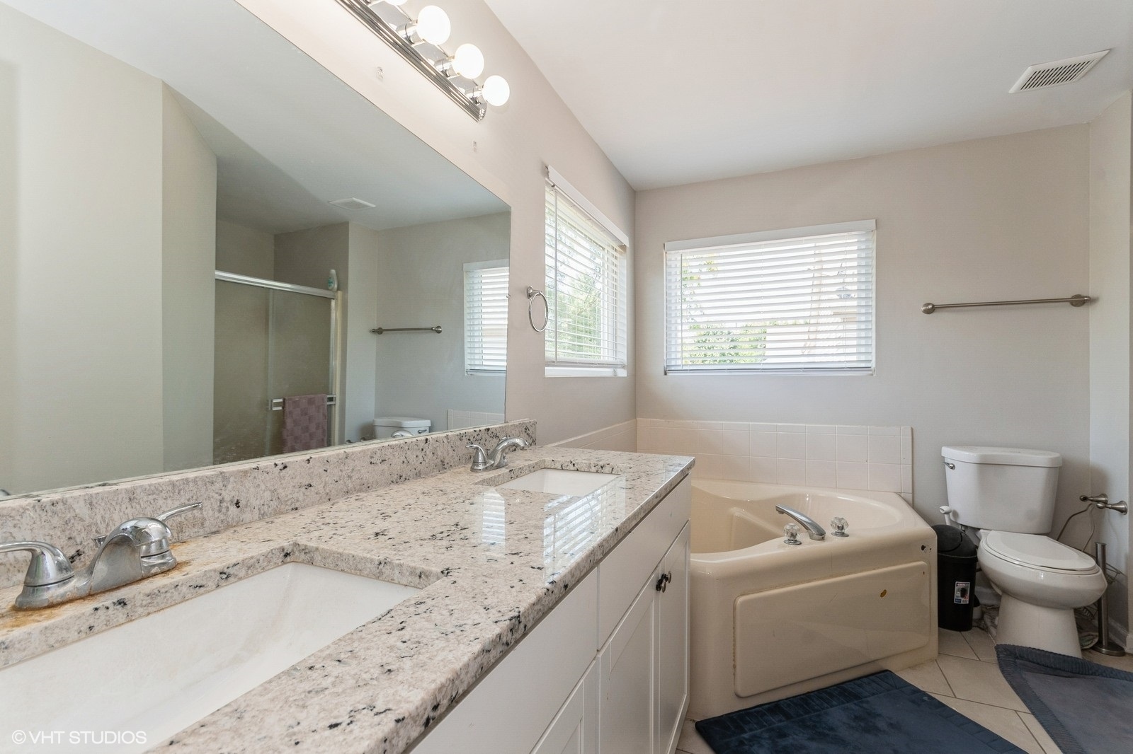 1811 Prairie Ridge Drive, Plainfield, IL 60586